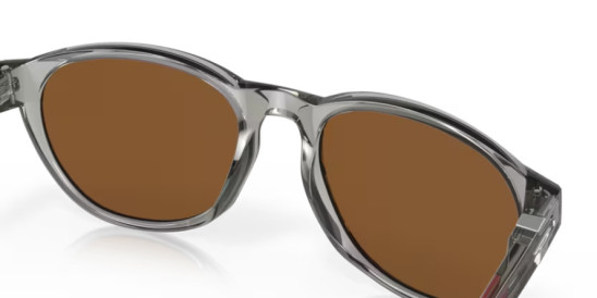detail Sluneční brýle Oakley 9126-0754 Reedmace Grey Ink w/Prizm Violet