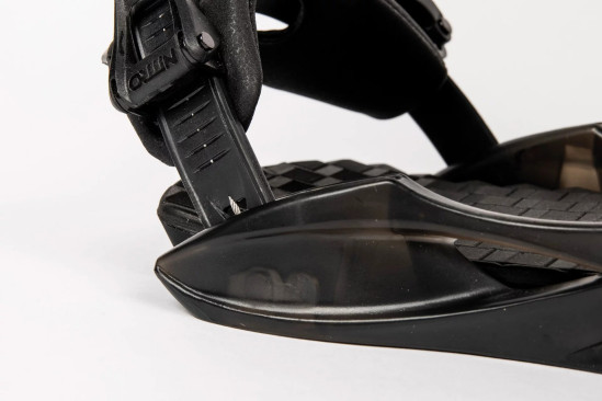 detail Juniorské vázání na snowboard Nitro Mini Charger Black