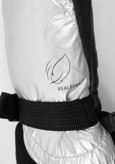 detail Dámské rukavice Reusch Yeta Mitten Black/Shiny Silver