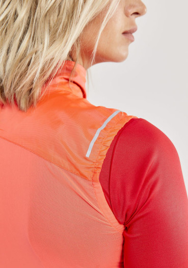 detail Dámská cyklistická vesta Craft 1908793-825000 W Essence Light Wind