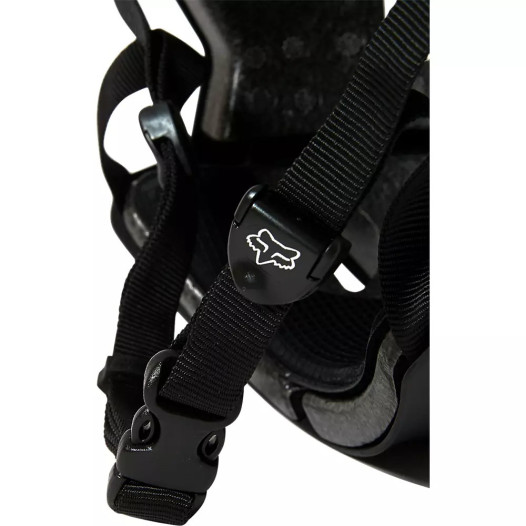 detail Cyklistická helma Fox Flight Helmet, CE Black