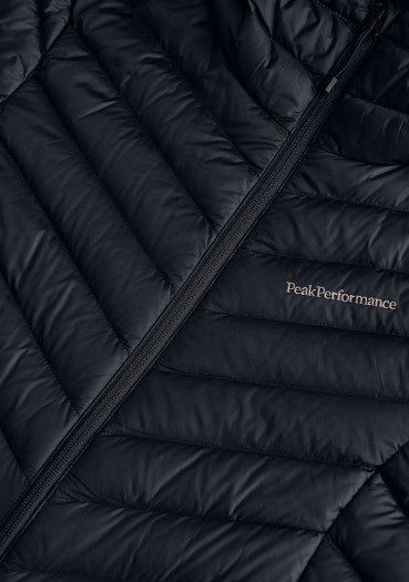 detail Dámská bunda Peak Performance W Frost Down Hood Jacket Black