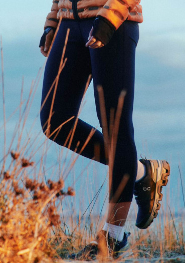 detail Dámské boty On Running Cloudwander Wp,Navy/Desert