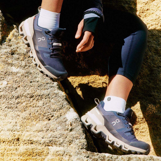 detail Dámské boty On Running Cloudwander Wp,Navy/Desert
