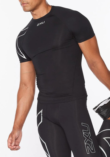 detail Pánské  triko 2XU Core Compression Short Sleeve