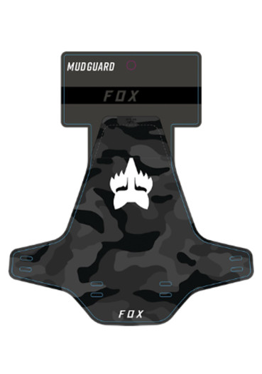 detail Blatník Fox Mud Guard Black Camo