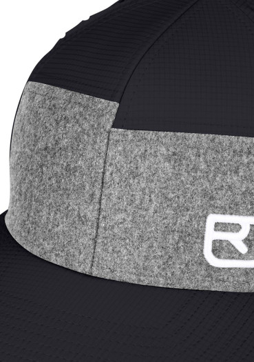detail Pánská kšiltovka Ortovox Logo Air Trucker Cap Black Raven  