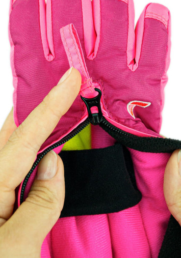 detail Dětské rukavice Reusch Tom 3329 fuchs purp/knockout pink
