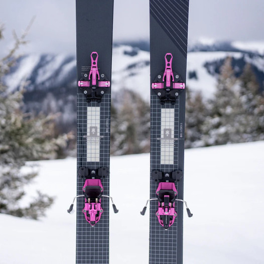 detail Skialpové vázání ATK Freeraider 15 EVO Pink All