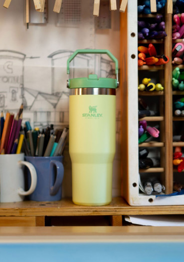 detail Stanley Tumbler se slámkou/brčkem 890ml Citron