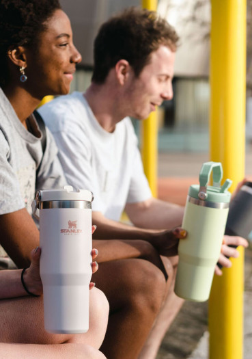 detail Stanley Tumbler se slámkou/brčkem 890ml Citron
