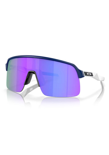 detail Sluneční brýle Oakley 9463-6339 Sutro Lite Mtt Nvy/MttWhtw/Prizm Violet